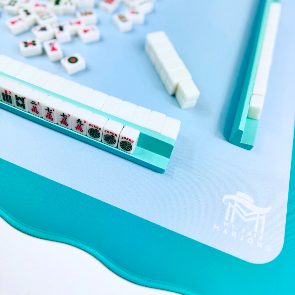 Neoprene Mini Scalloped Mahjong Mat Color Wave 21"×21"