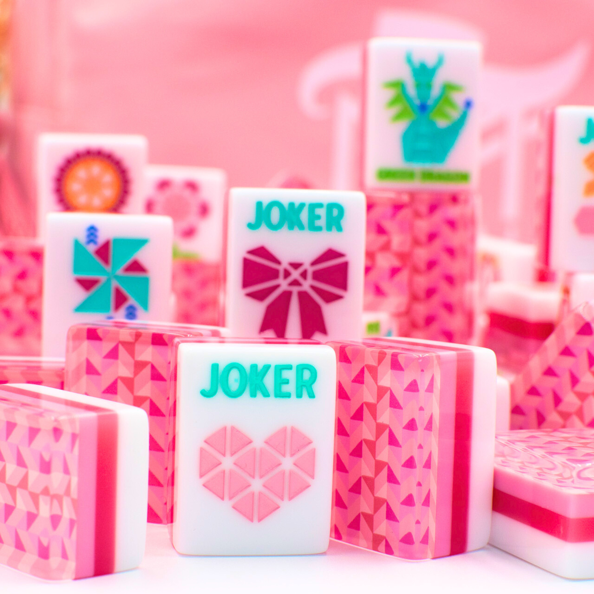 Melamine Crystal Prism Mahjong Tile Set 166 Tiles Pink 1.25"×0.9"×0.7"