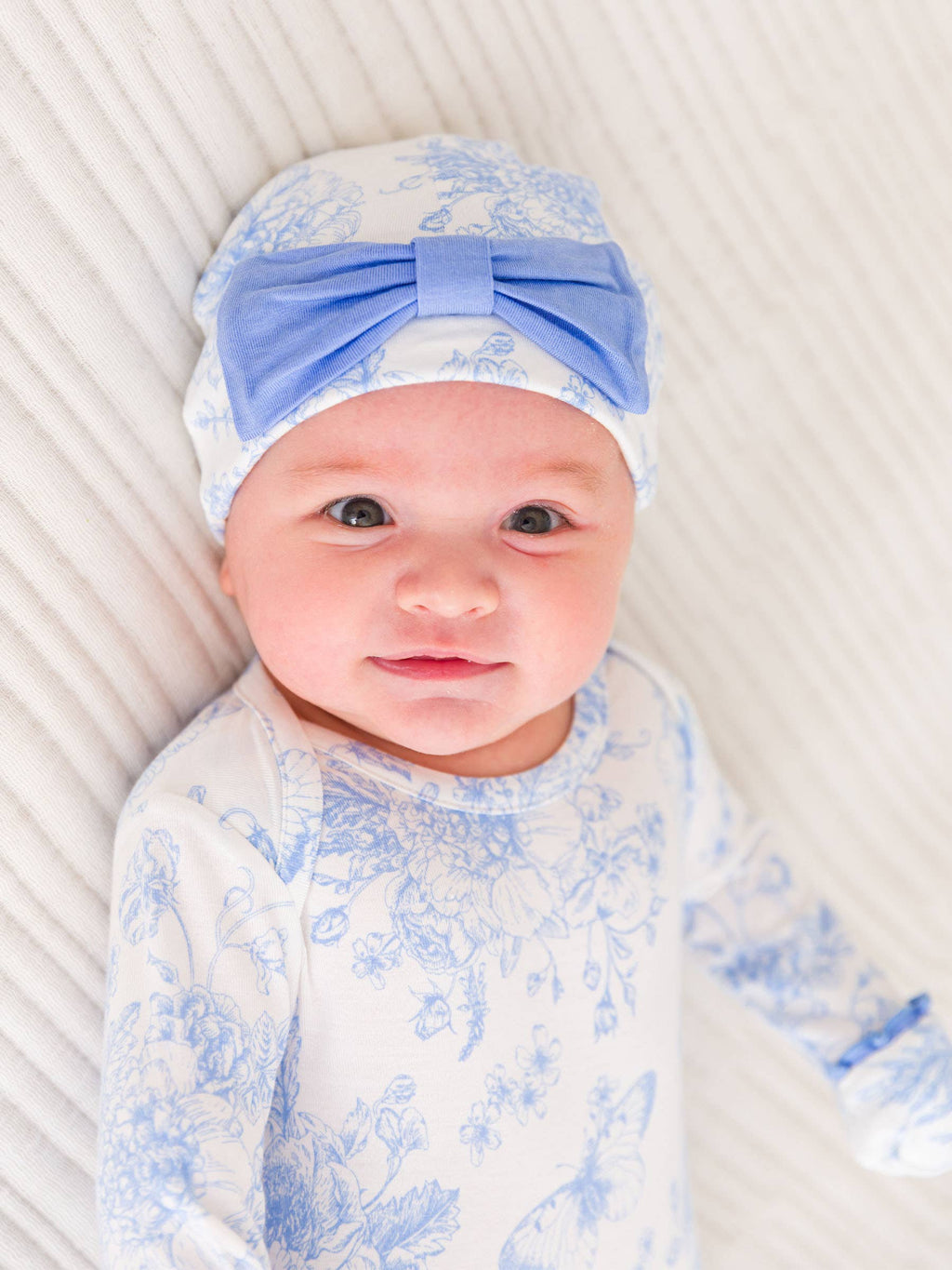 Bamboo-Spandex Periwinkle Butterfly Toile Ruffle Knotted Sleep Gown & Bow Hat Set Baby Girls